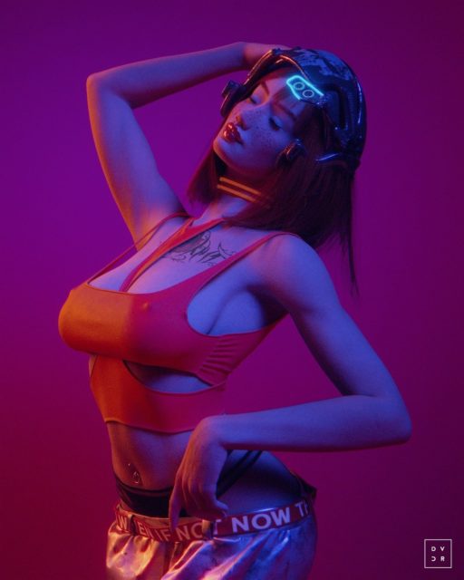 771 - "Cybergodess"
.
.
Inspired by the amazing @f.estival and his muse @xiada_vp
.
.
.
.
.
.
.
.
#future #citywoman #cyberpunk #lightstudy #cyber #cyberwoman #c4dtoa #cinema4dart #magazine #fashionshooting #modelsofinstagram #photographyaddict #beautifulbizarre